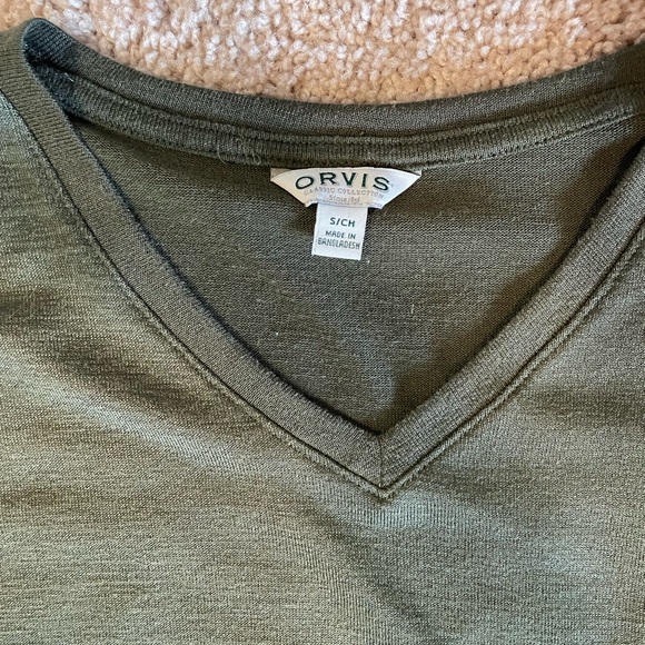 Orvis Dark Navy and Olive Green short sleeve t-shirt - Picture 3 of 5